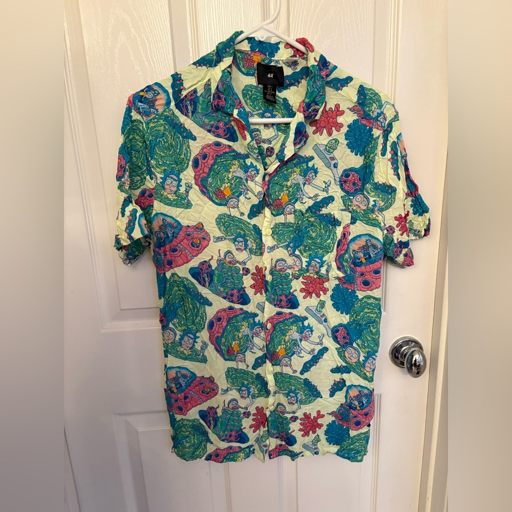 H&M Colorful Rick & Morty Button Down Shirt Size Large